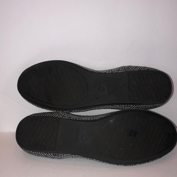 Rothy’s Charcoal Gray Retired Grid Pattern Loafer Flats - Picture 9 of 12